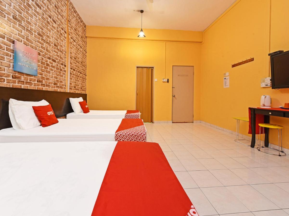 Oyo 90363 Nyamanya Inn Kuantan Dış mekan fotoğraf